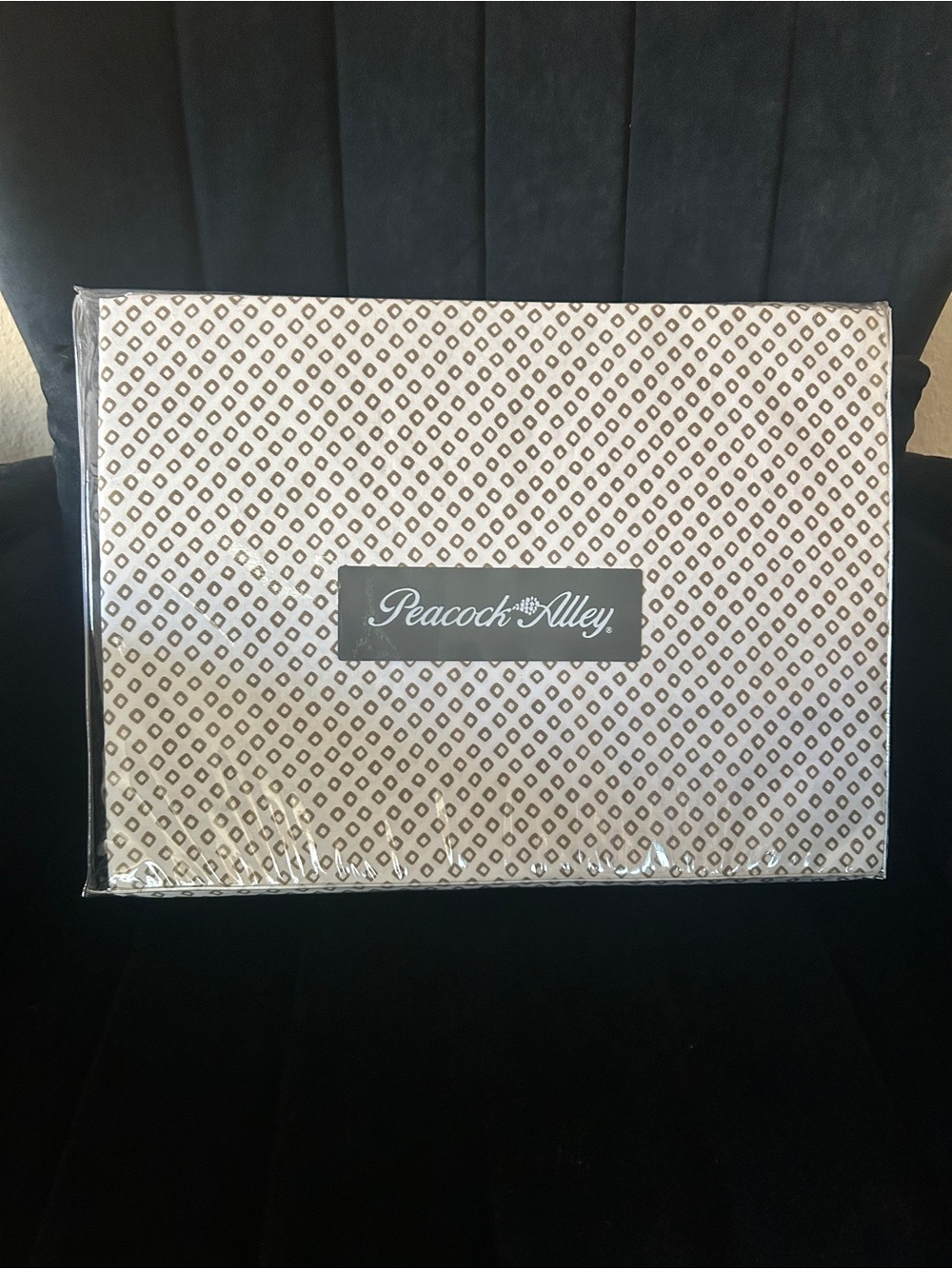 PEACOCK ALLEY King Fitted Sheet - Ivory with Small Greige Diamond Pattern